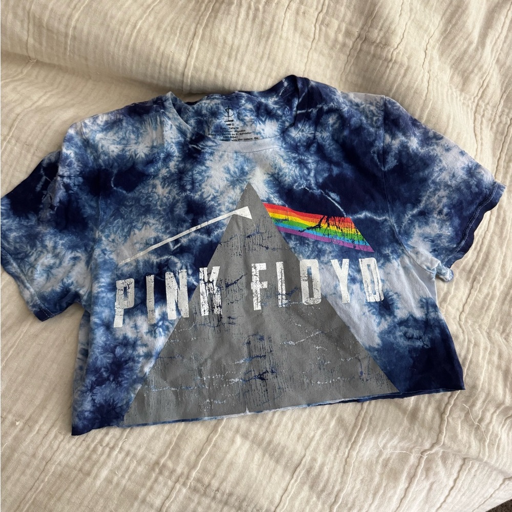 cropped T-shirt
